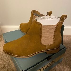 TOMS Dessert Tan Waxy Suede Women’s Ella Booties